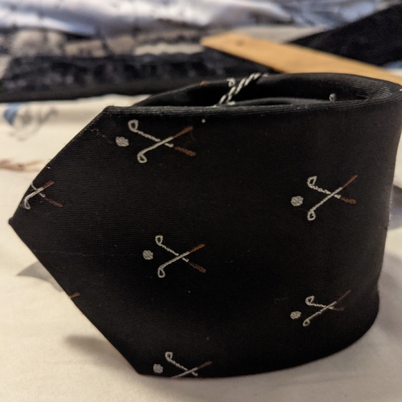 Tie - Picture 2 of 5